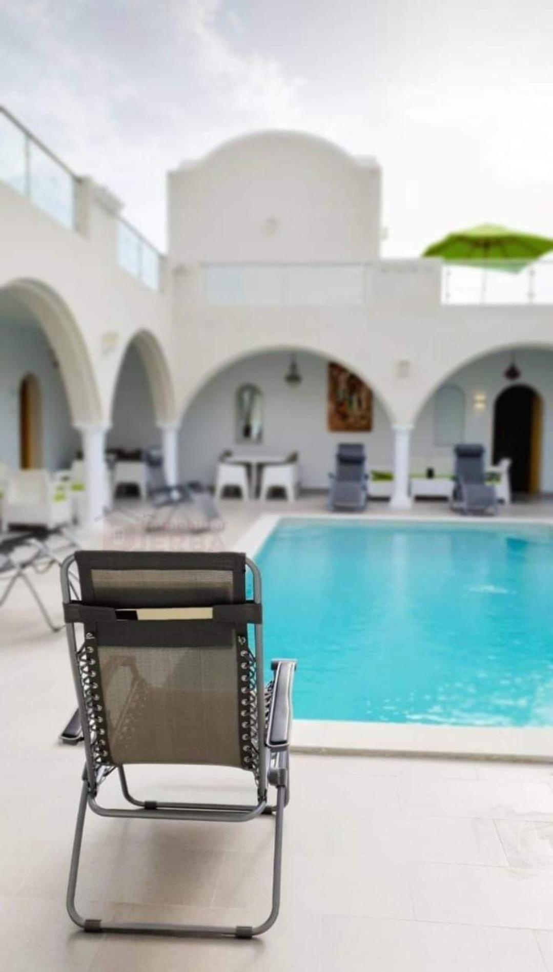 Musk De Djerba Suite Aziz Avec Piscine Temlale Exterior foto
